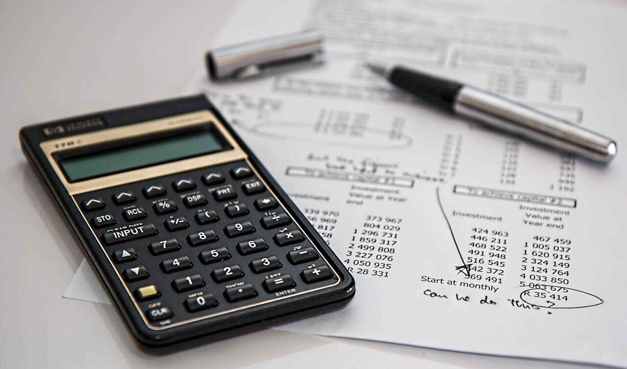 How to Create a Monthly Budget That Works