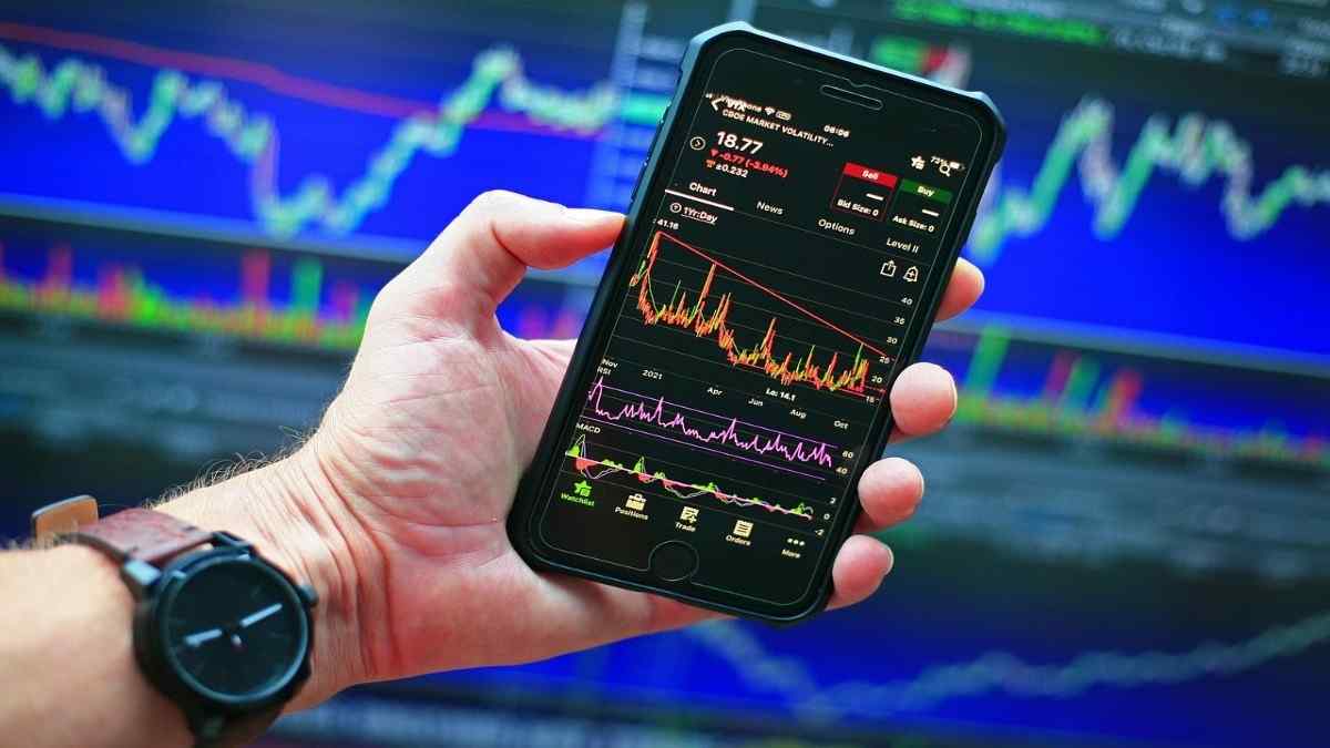 Why PNB Housing Finance is Falling